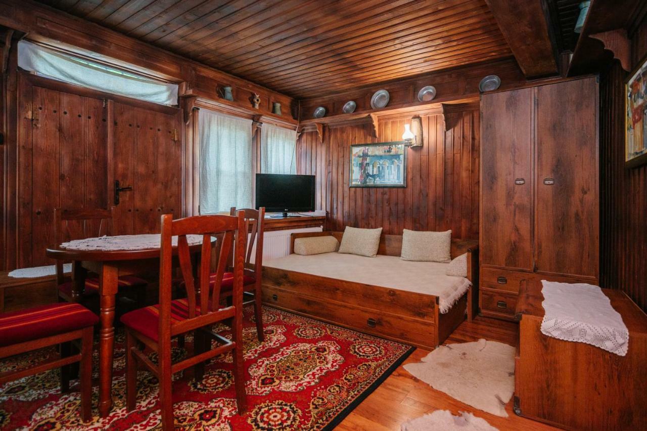 ホテル Kodjamanova House ジェラブナ エクステリア 写真